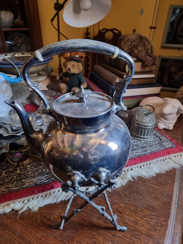 Antieke verzilverde theeketel met rechaud, Antiek en Kunst, Antiek | Goud en Zilver, Zilver, Ophalen of Verzenden