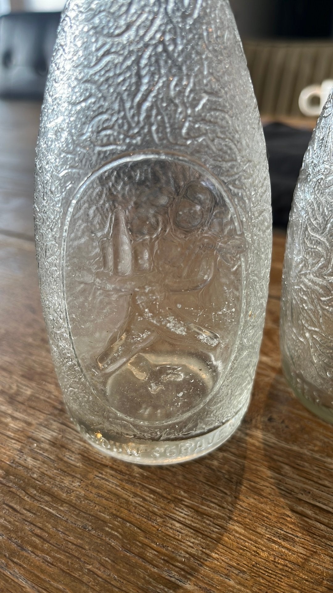 Twee oude glazen frisdrank flesjes +/-1930 Gebr.Schouw, Ophalen of Verzenden, Zo goed als nieuw