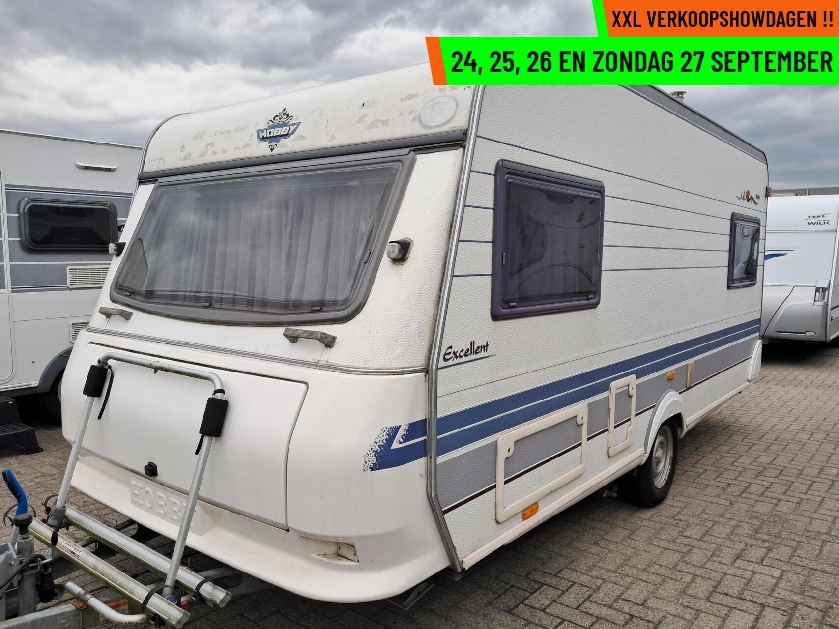 Hobby EXCELLENT 470 MOVER + VOORTENT + DWARSBED (OUTLETPLEIN, Rondzit, Hobby, Bedrijf, Serviceluik