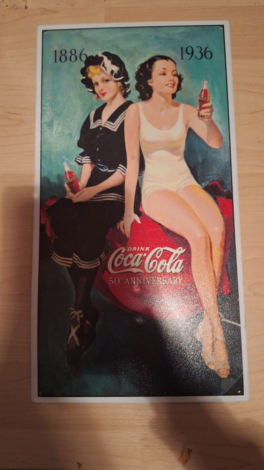 Coca-Cola 50th Anniversary Reclamebord (1886-1936), Verzamelen, Ophalen, Gebruikt, Reclamebord