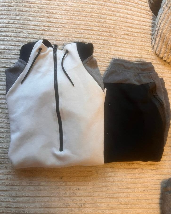 Nike Tech Fleece trainingspak - Maat M, Kleding | Heren, Sportkleding, Ophalen of Verzenden, Zo goed als nieuw, Grijs, Algemeen