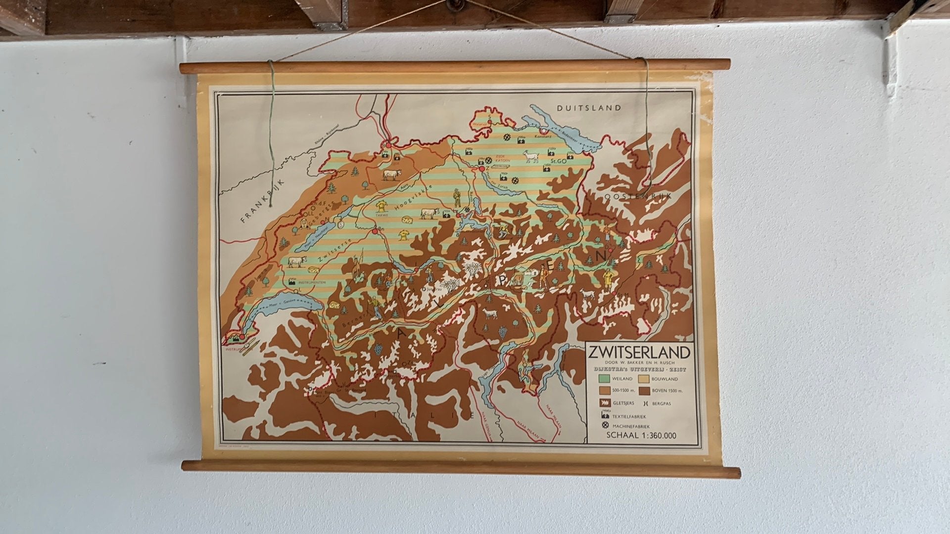 Vintage schoolplaat/ wandplaat Zwitserland, Antiek en Kunst, Antiek | Schoolplaten, Ophalen of Verzenden, Aardrijkskunde