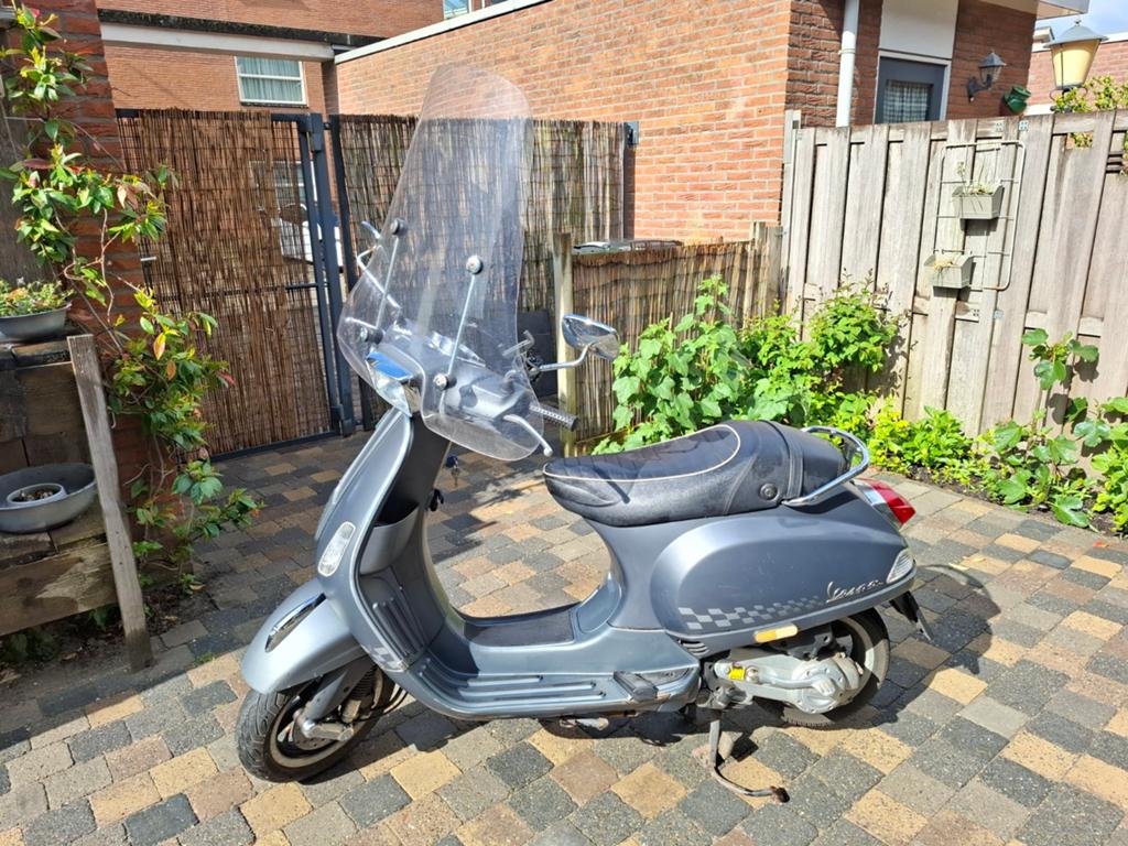 Vespa S 50 4V - Stijlvolle Scooter uit 2013, Fietsen en Brommers, Scooters | Vespa, Ophalen, Gebruikt, Maximaal 45 km/u, Vespa S