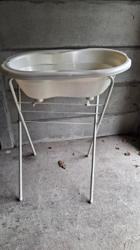Baby badje met verstelbaar frame, Kinderen en Baby's, Badjes en Verzorging, Gebruikt, Badje, Standaard, Ophalen