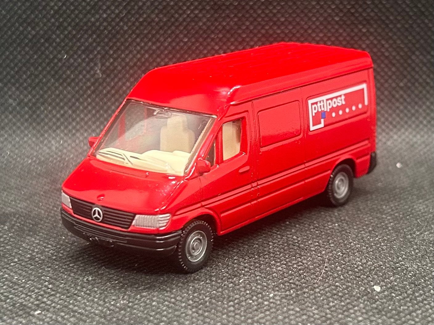 Siku Mercedes Sprinter PTT Post 1:64, Verzenden, Zo goed als nieuw, Auto