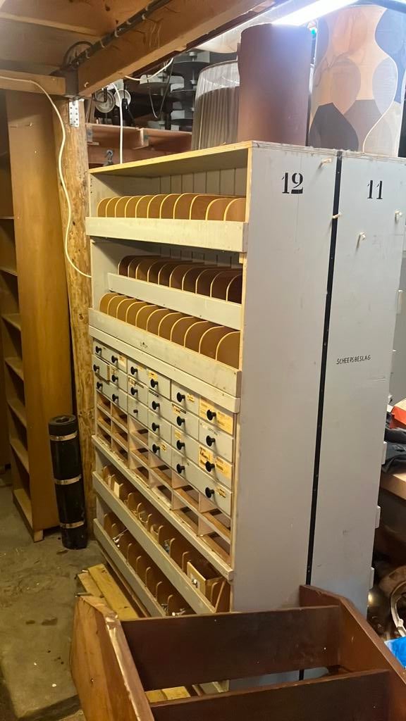 Vakken kast op wielen, Ophalen, 100 tot 150 cm, N, A