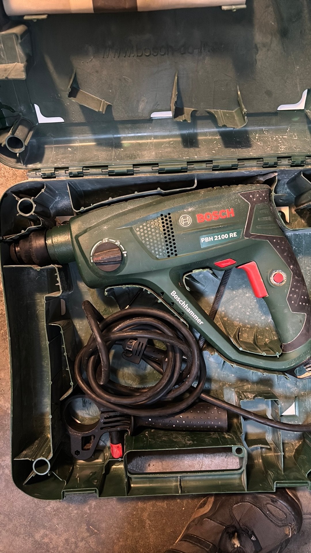 Bosch PBH 2100 RE Boorhamer met koffer (Defect), Gebruikt, Boor- en/of Breekhamer, Ophalen of Verzenden, Klopboormechanisme