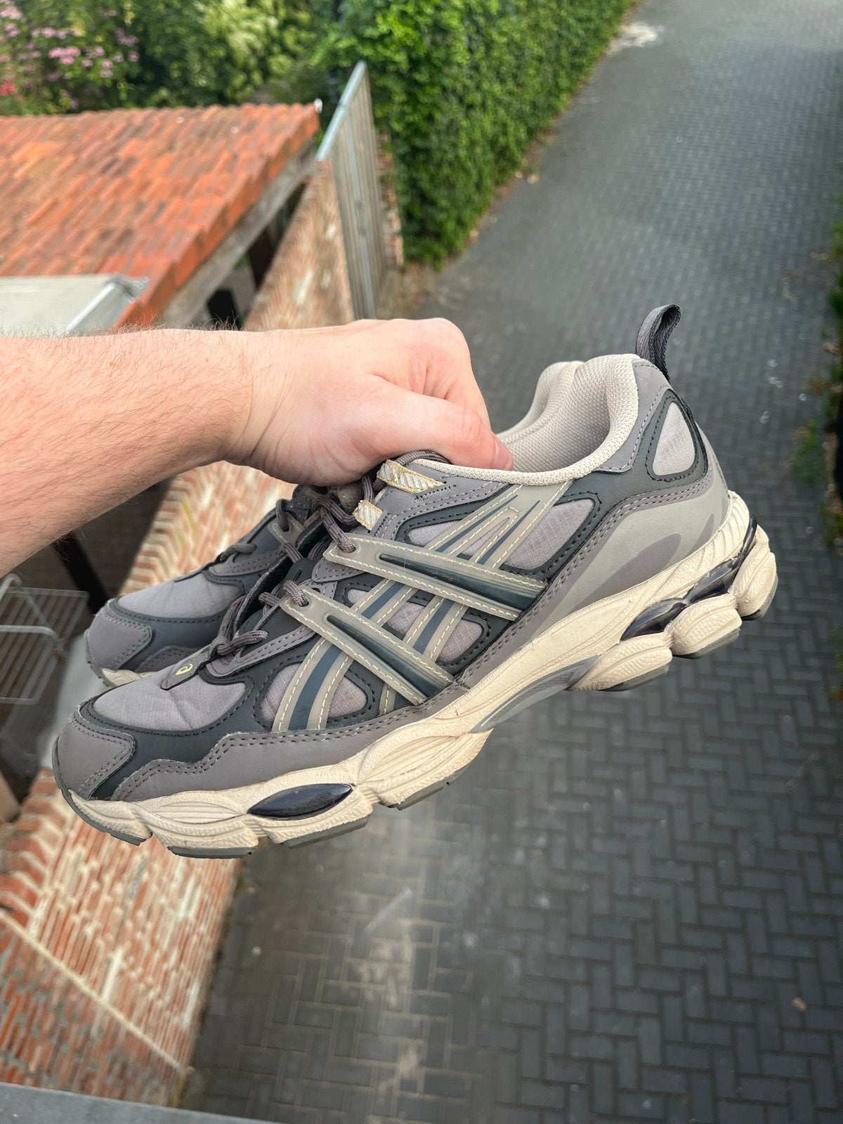 ASICS Gel Sneakers - Maat 42, Ophalen of Verzenden, Gedragen, Overige kleuren, Sneakers of Gympen
