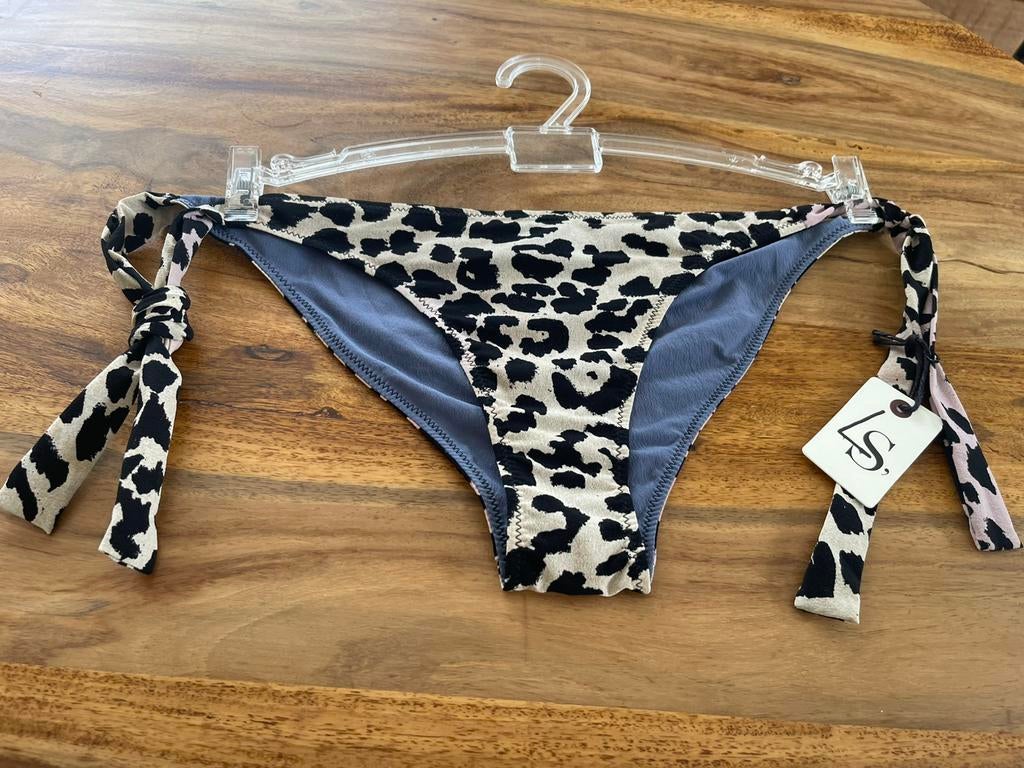 Love stories strik bikini slip maat 2 = m en 3 = L, Verzenden, Nieuw, Beige, Overige typen
