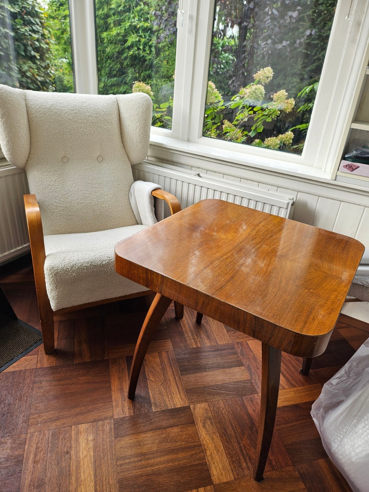 Jindřich Halabala H-259 mid century  bijzettafel, Ophalen of Verzenden