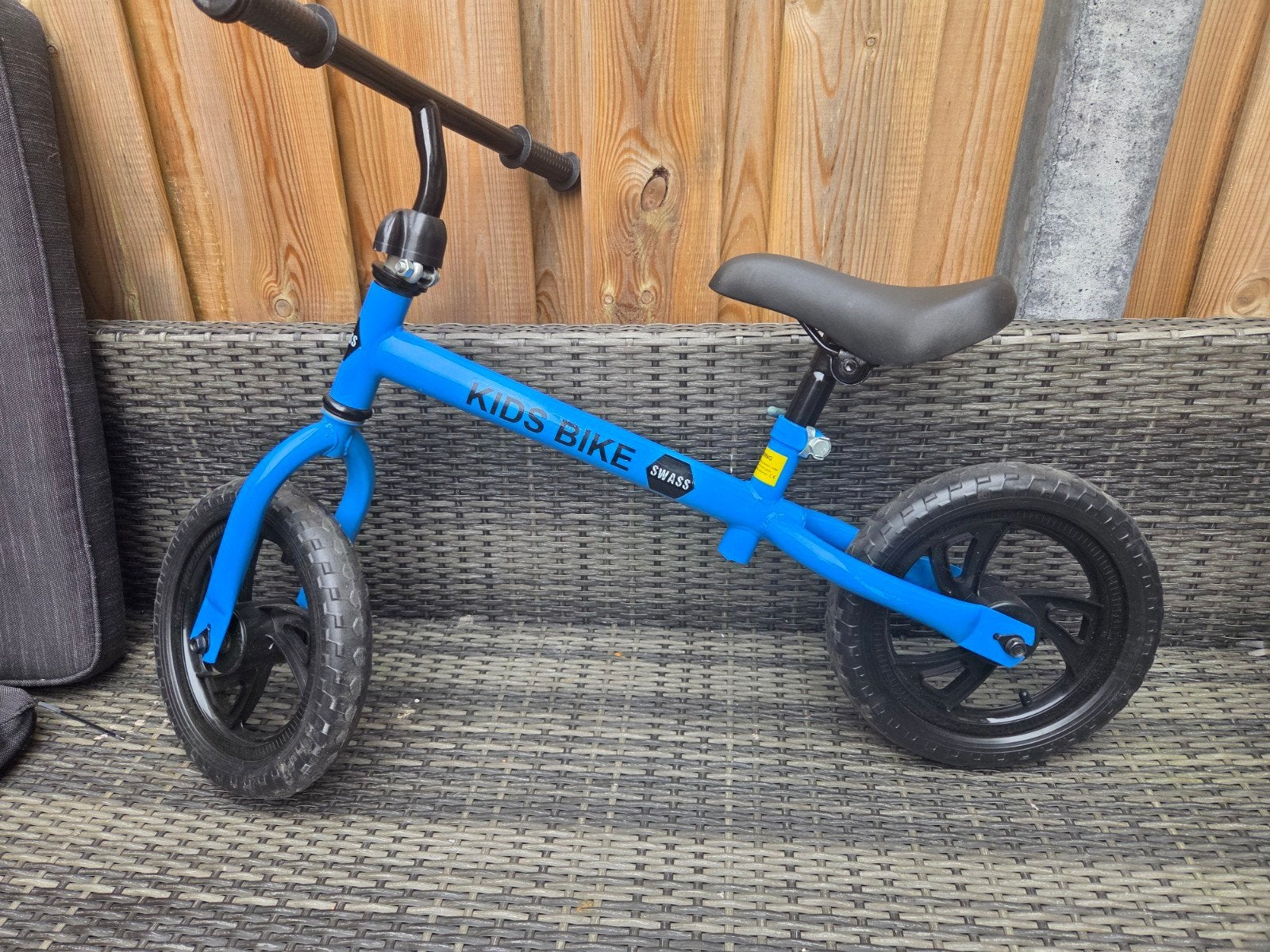 SWASS Kids Bike Loopfiets - Blauw en Rood, Ophalen of Verzenden, Nieuw, Minder dan 16 inch