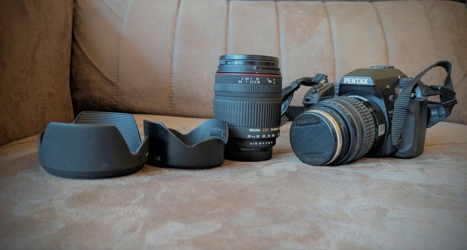 Pentax K-5 Spiegelreflexcamera met 2 lenzen en accessoires, Ophalen, Gebruikt, Spiegelreflex, Accu