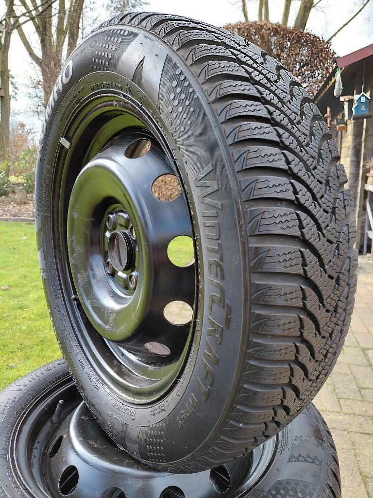 4 Winterbanden 8mm op 4x100 15" velgen Suzuki Toyota NIEUW !, Ophalen, 15 inch, 175 mm, Nieuw