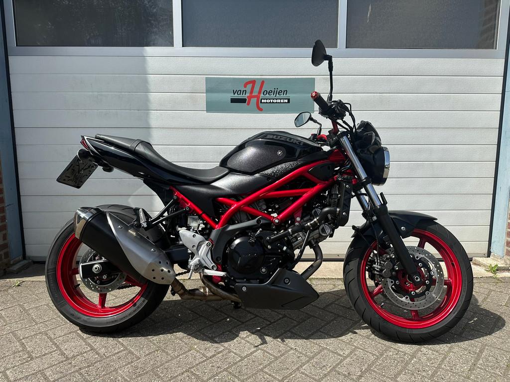 Suzuki SV650S ABS GLADIUS (bj 2018), Bedrijf, Sport, Meer dan 35 kW, ABS