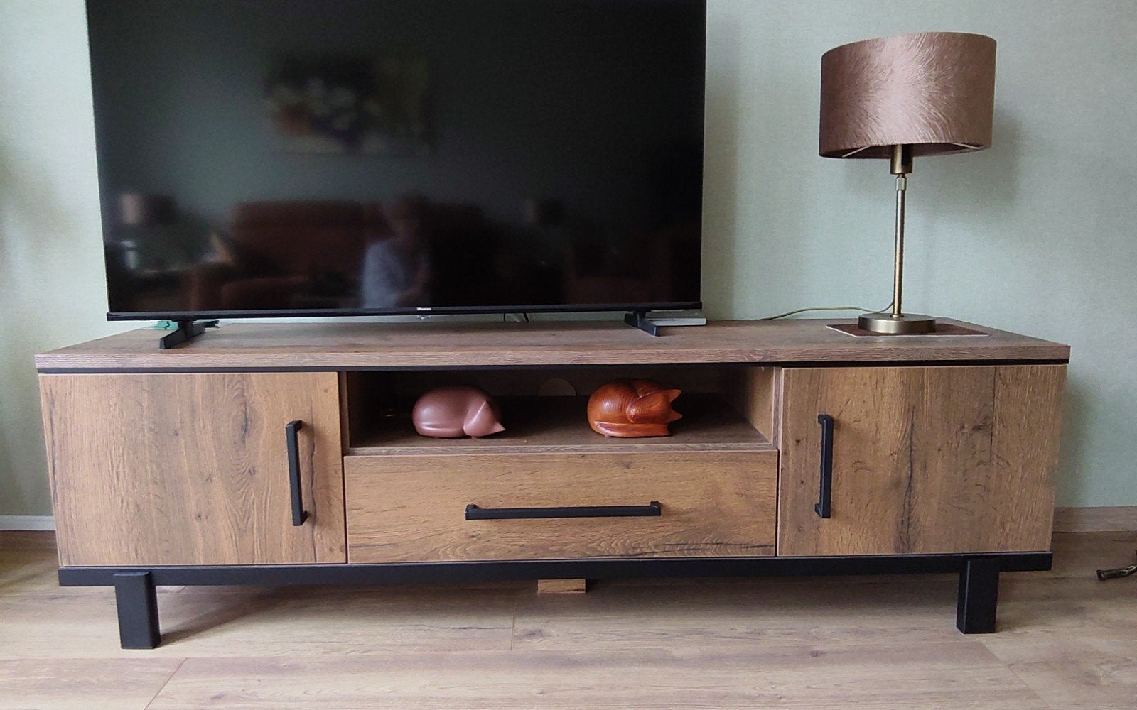 TV meubel (tabaccobruin), Huis en Inrichting, Ophalen, Overige materialen, 150 tot 200 cm, Zo goed als nieuw