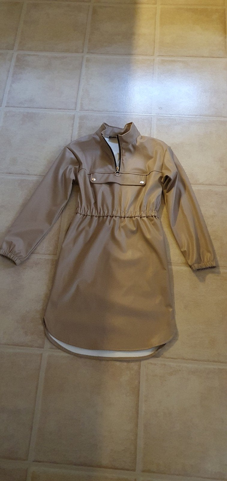 Chicaprie  jurk met lange mouwen en trekkoord in de taille, Overige kleuren, Ophalen of Verzenden, Zo goed als nieuw, Chicaprie