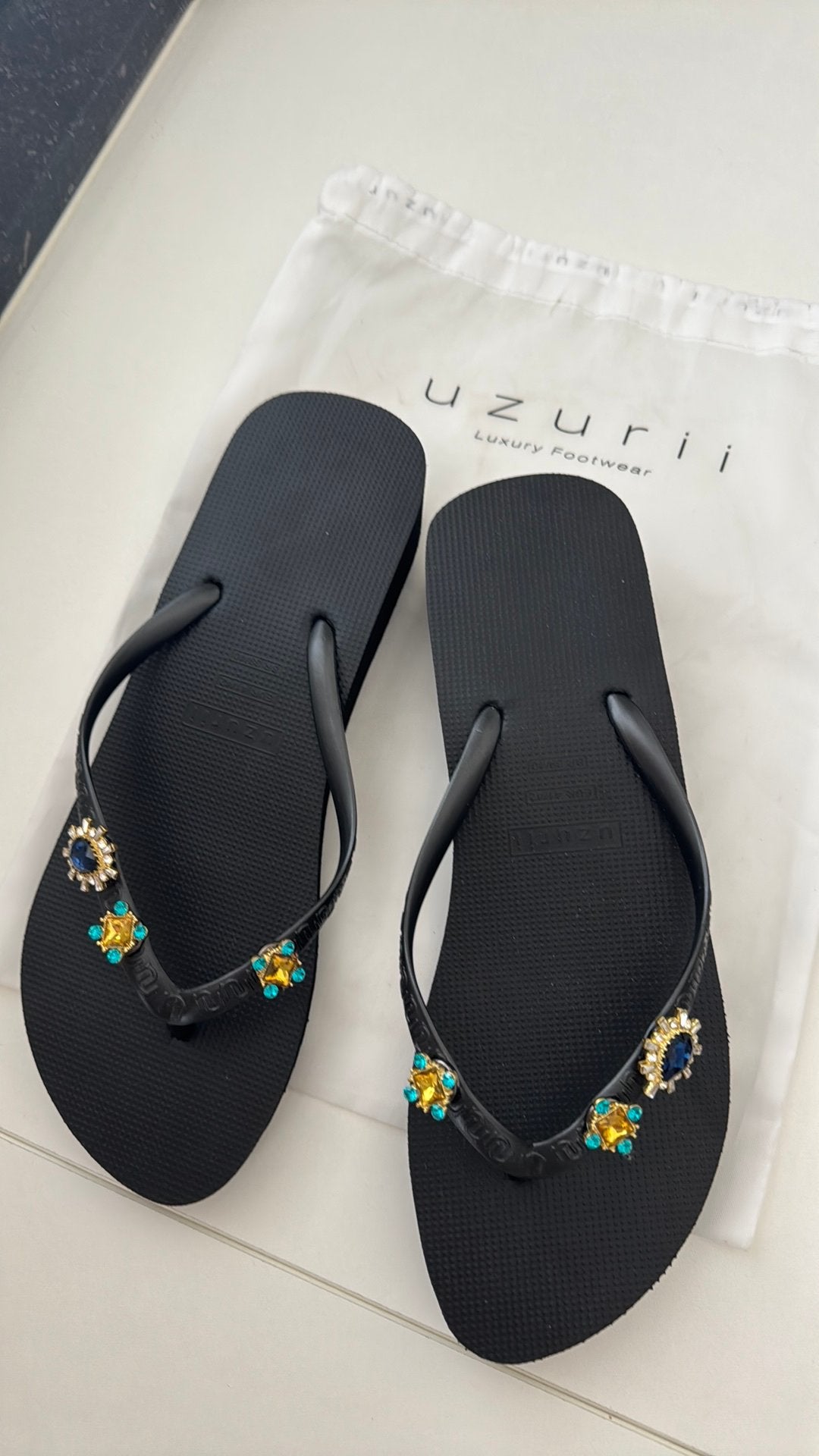 Uzurii slippers zwart, Slippers, Zwart, Nieuw, Ophalen of Verzenden