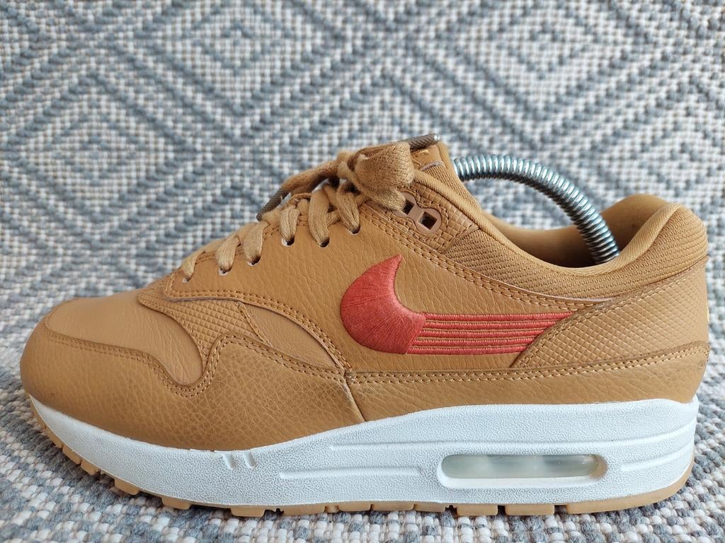 Nike Air Max 1 PRM Hazelnut Team Orange 41, Nike, Oranje, Ophalen of Verzenden, Sneakers of Gympen