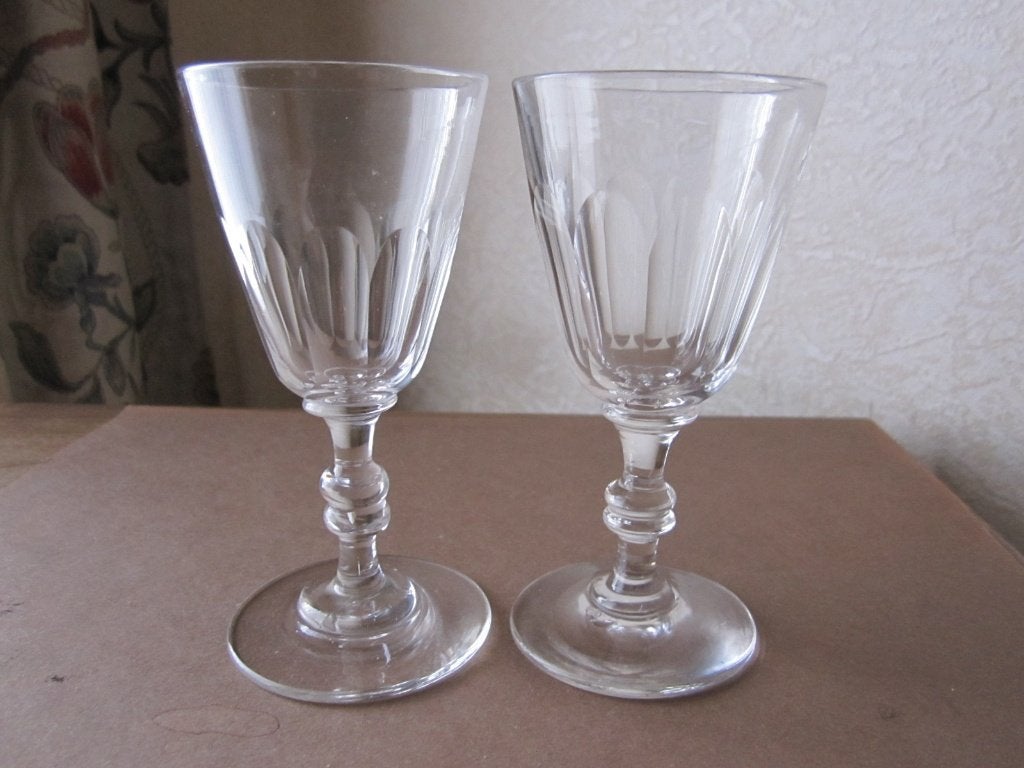 Twee antieke likeurglazen - Baccarat kristal, Antiek en Kunst, Verzenden