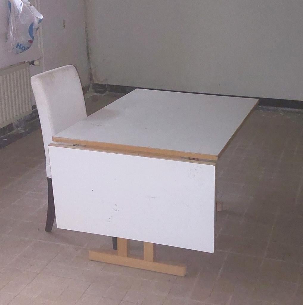 Uitschuifbare Scandinavische Eetkamertafel 90x90/140cm, Ophalen, 50 tot 100 cm, Zo goed als nieuw, 150 tot 200 cm