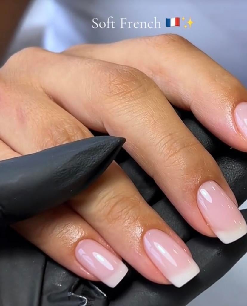GEZOCHT: 3 MODELLEN VOOR SOFT / KLASSIEKE FRENCH NAGELS, Vacatures, Vacatures | Modellen, Overige niveaus, Starter, Overige vormen