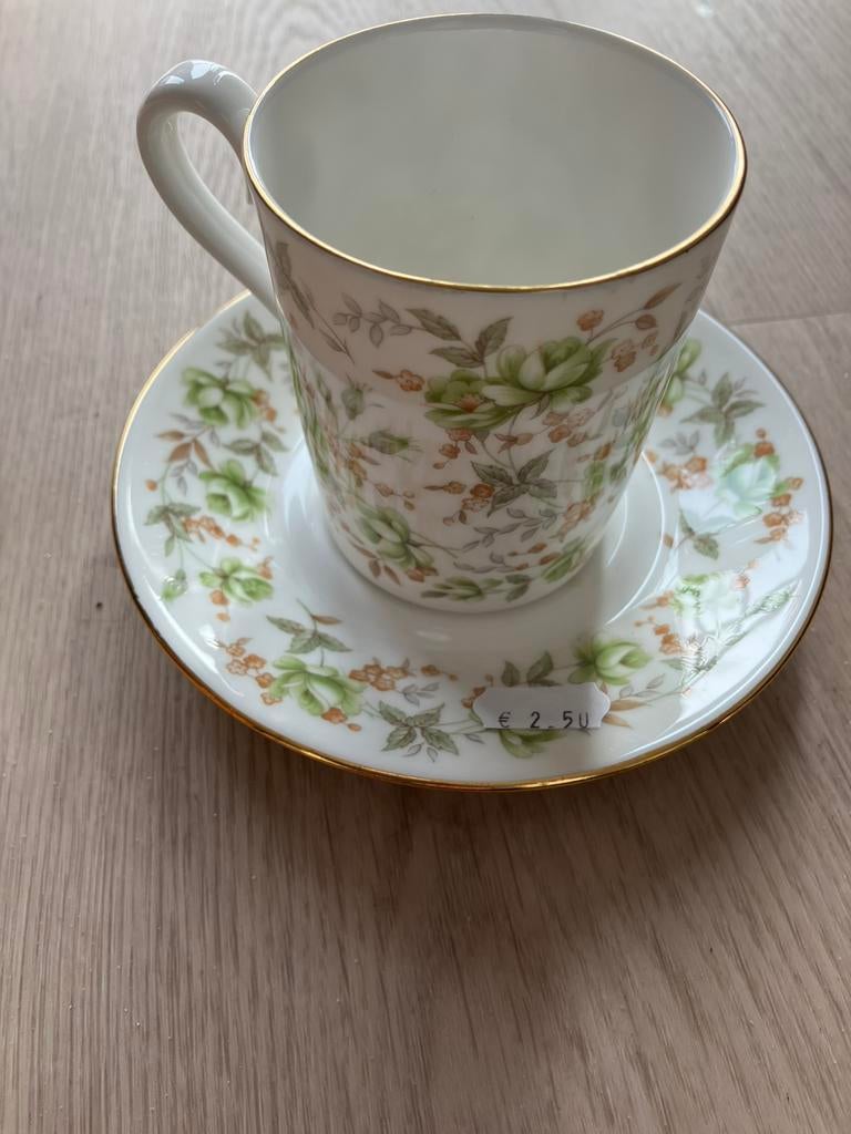 Royal Albert Green Velvet, Antiek en Kunst, Ophalen of Verzenden