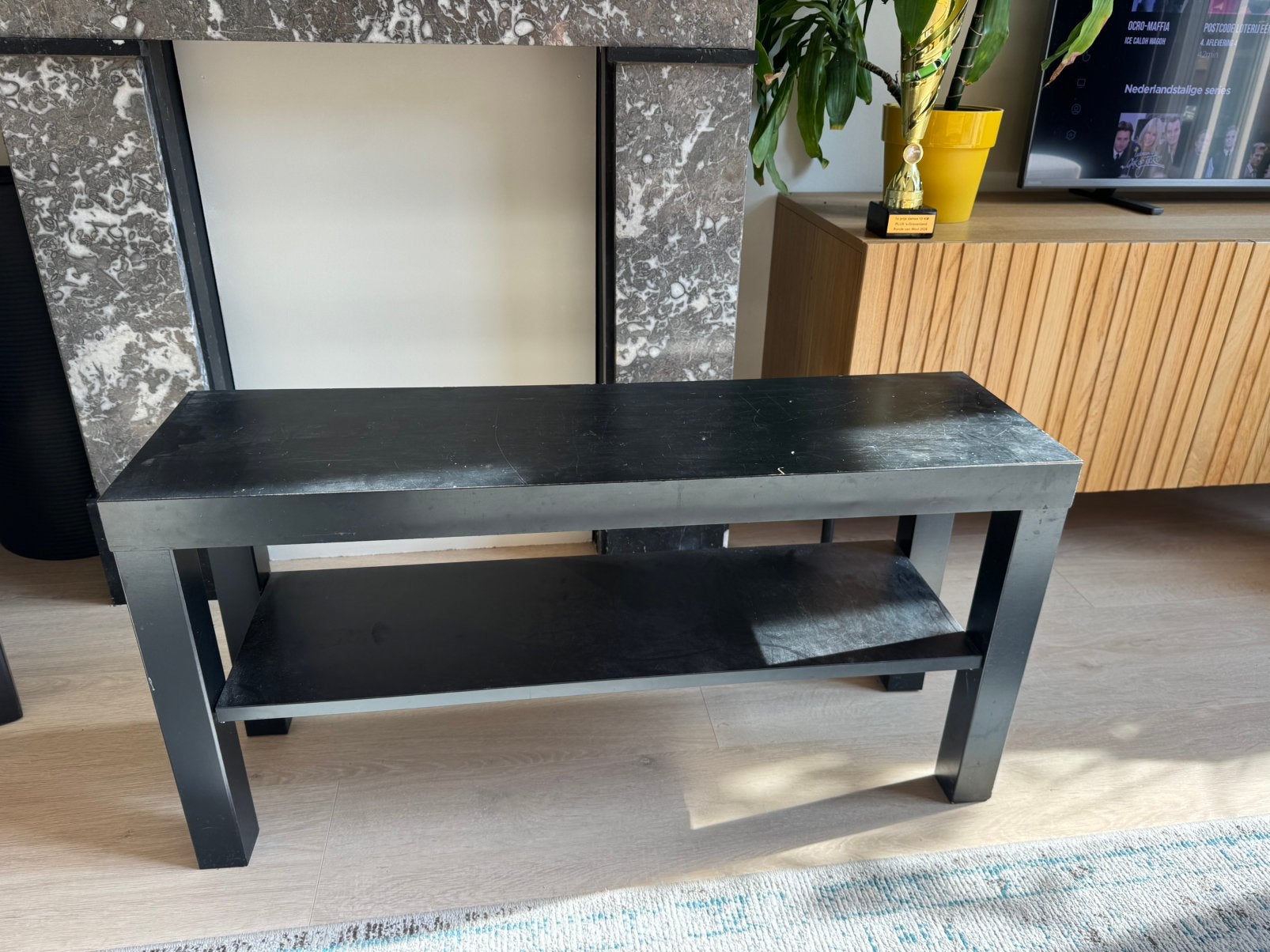 IKEA zwart tv meubel / schoenenrek, Ophalen, Zo goed als nieuw