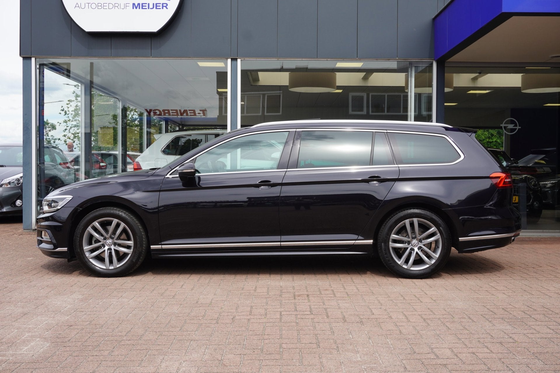 Volkswagen Passat Variant 1.4 TSI Highline Business R-Line |, Auto's, Volkswagen, Dealer onderhouden, 125 pk, Gebruikt, 4 cilinders