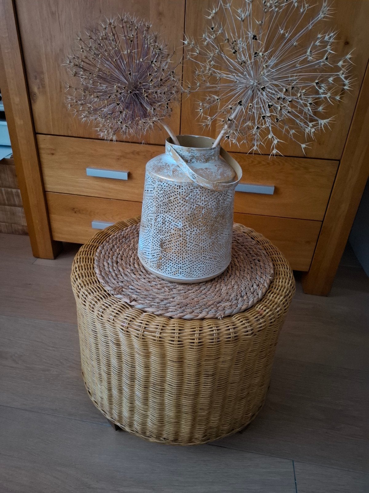 Prachtige vintage IKEA rotan poef / hocker – jaren 80/90 boh, Huis en Inrichting, Ophalen of Verzenden, Zo goed als nieuw, Rond