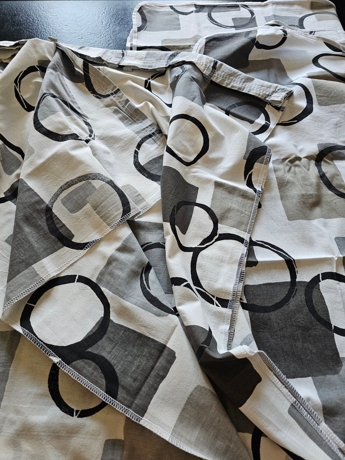 Te koop,Dorema voortent gordijnen met 2 tafelkleden., Ophalen of Verzenden
