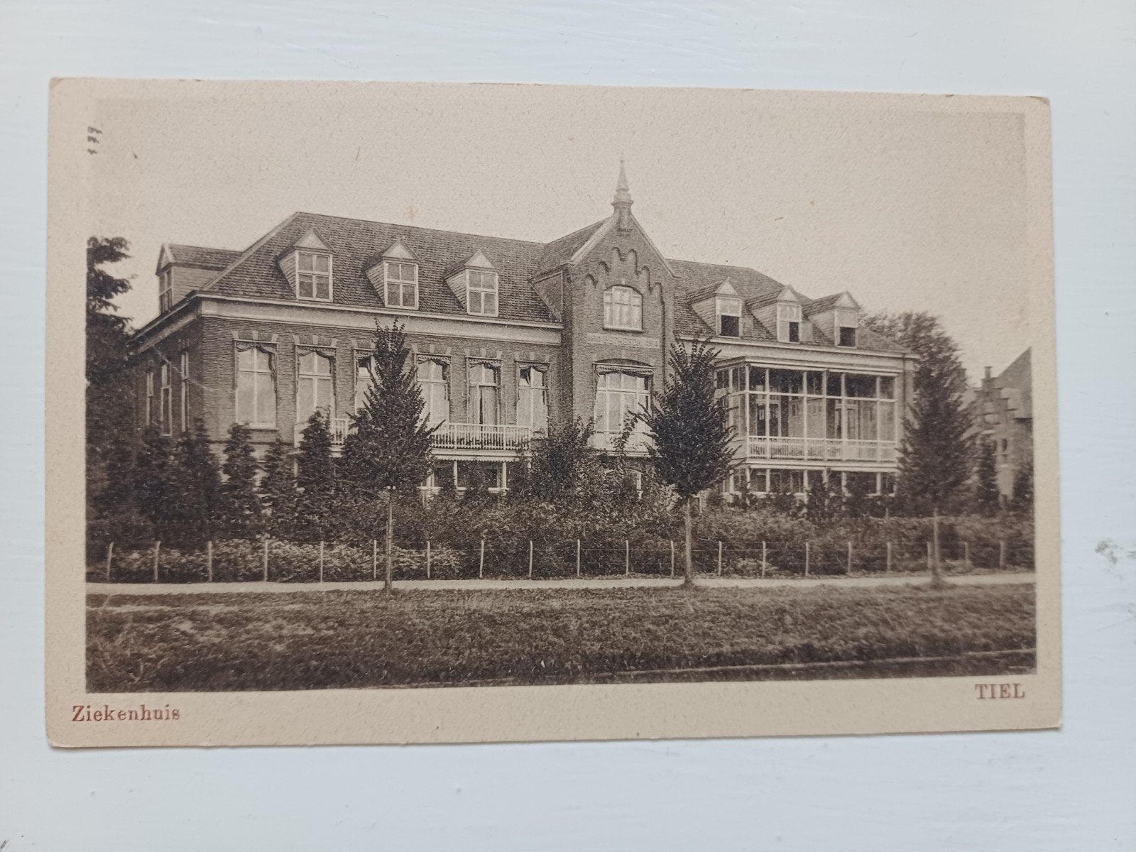 Tiel briefkaart Ziekenhuis, Ophalen of Verzenden, Voor 1920, Ongelopen, Gelderland
