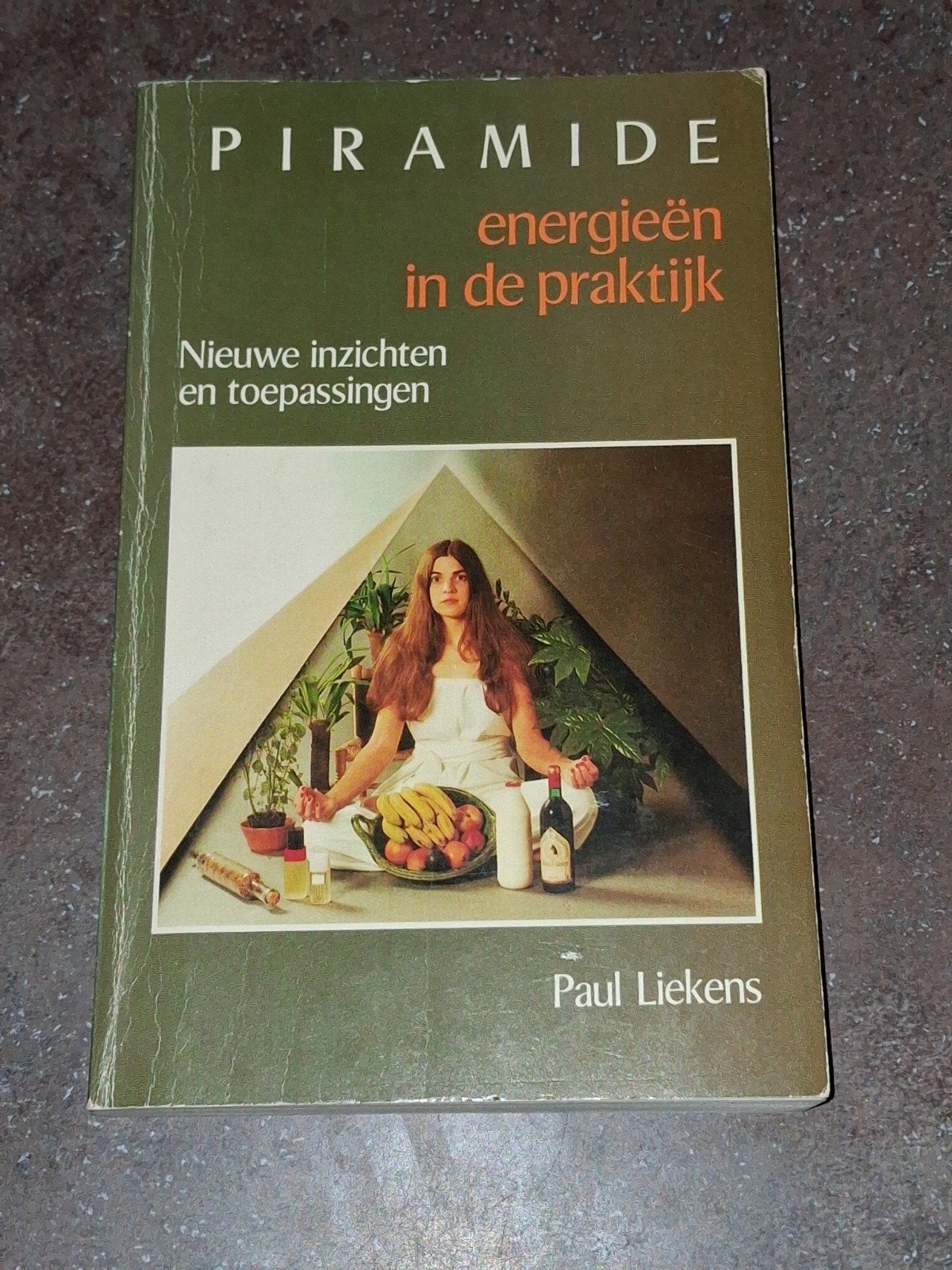 piramide energieen in de praktijk Paul Liekens, Ophalen of Verzenden, Zo goed als nieuw