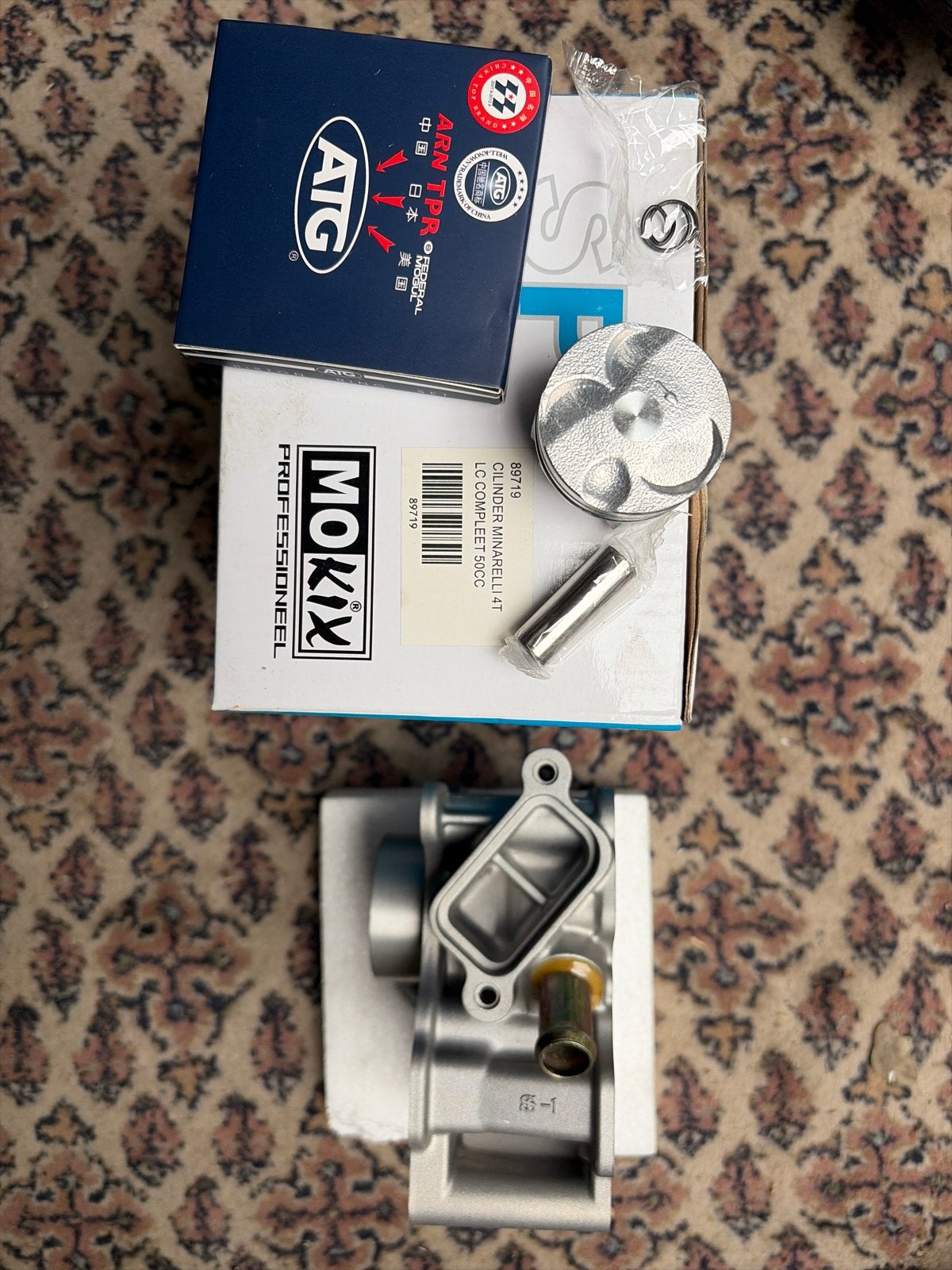 Nieuwe complete zuiger cilinder set Minarelli 4T 50cc, Ophalen, Nieuw, Cilinder