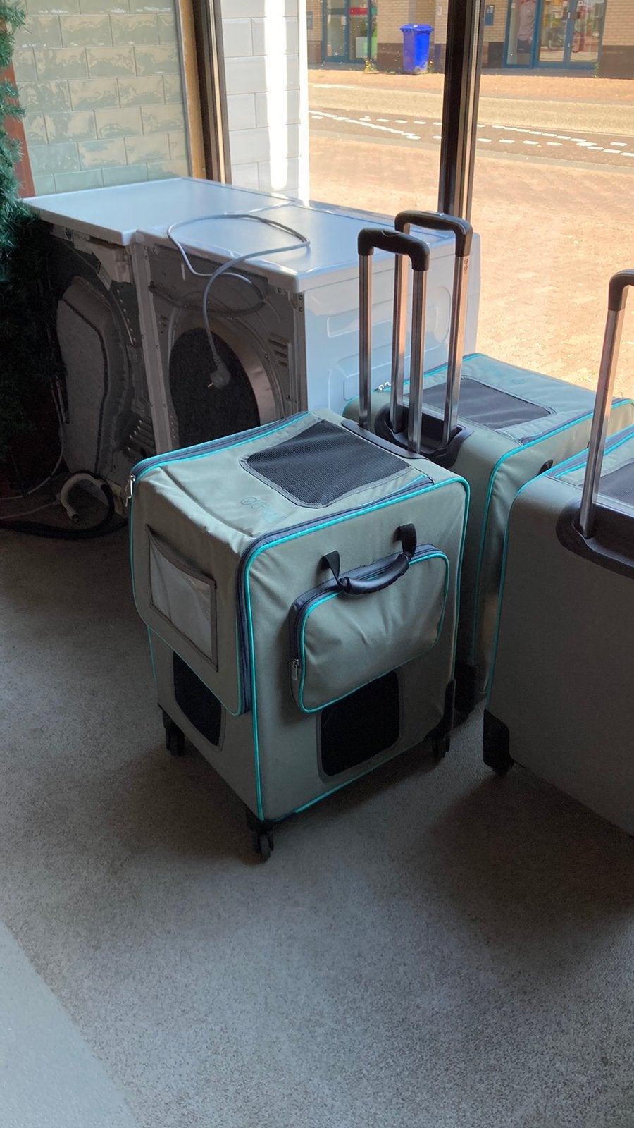 Trolleys met mesh inzet, Ophalen, ., Zo goed als nieuw, .