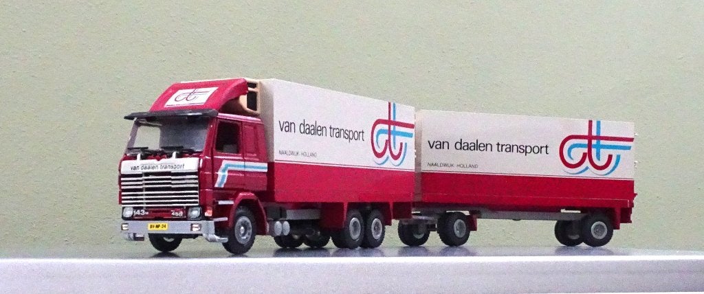Miniatuurvrachtwagen 1:50, Ophalen of Verzenden, Zo goed als nieuw, Bus of Vrachtwagen, Tekno