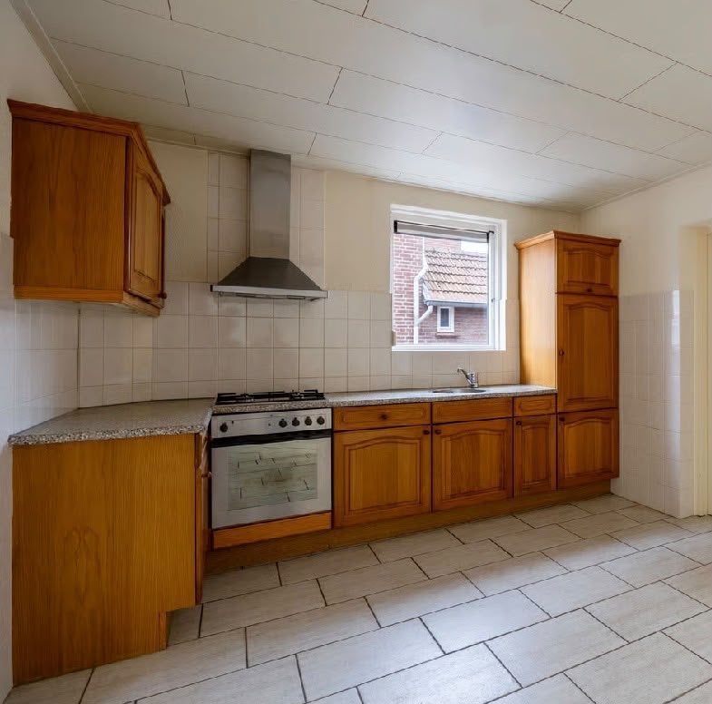 Complete keuken met Etna apparatuur en Beko koelkast, Huis en Inrichting, Ophalen, Gebruikt, Overige materialen, Bruin