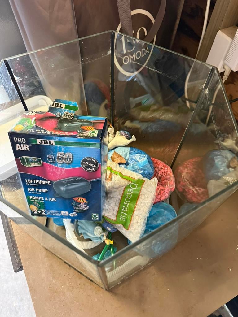Vissenkom met assecoires, Dieren en Toebehoren, Vissen | Aquaria en Toebehoren, Ophalen, Zo goed als nieuw, Leeg aquarium