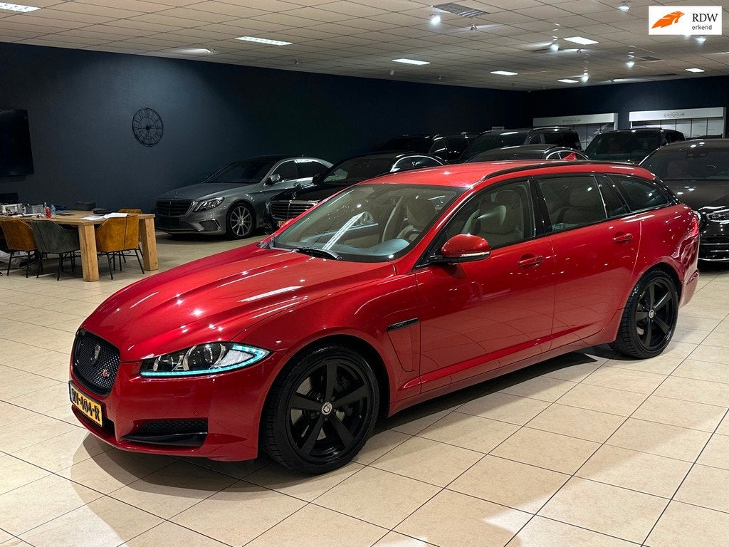 Jaguar XF Sportbrake 3.0D V6 S Prestige|Keyless|Leder|Camera, Euro 5, Achterwielaandrijving, Gebruikt, Beige