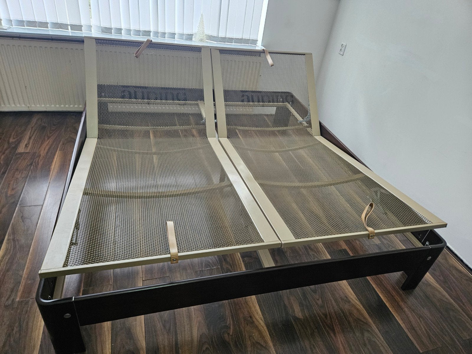 Auping 2perbed (34 cm)180x200 met auping verstelbare spirale, Huis en Inrichting, Ophalen, Verstelbaar, Bruin, Tweepersoons