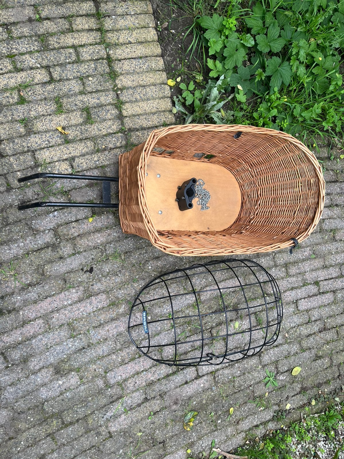 Basil hondenmand met afneembare koepel - 50cm, Ophalen, Gebruikt, Fietsmand