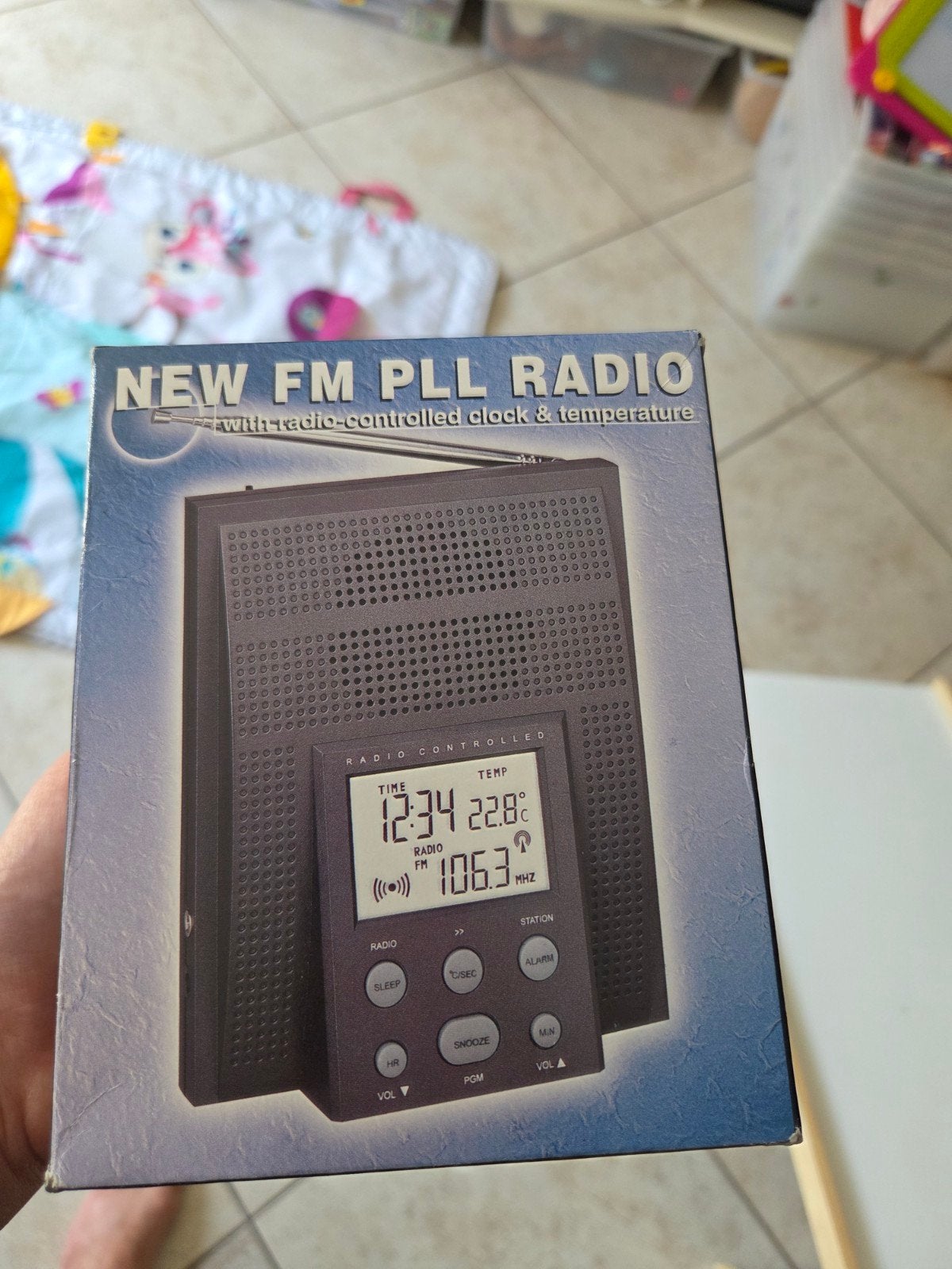 Nieuwe FM PLL Radio met klok en temperatuurweergave, Ophalen, Nieuw, Radio