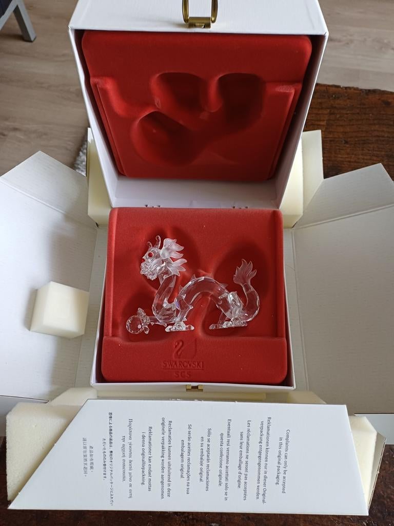 Wegens kleiner wonen te koop " De Draak uit 1997., Ophalen of Verzenden, Nieuw, Figuurtje