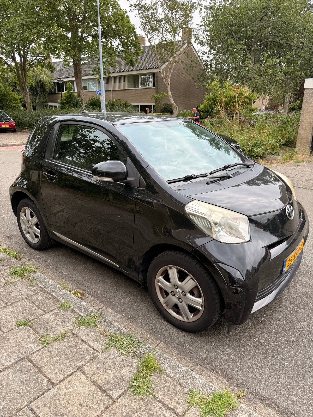 Toyota IQ 1.0 2010 Zwart met Carplay, APK t/m 23-07-2027, 4 stoelen, Origineel Nederlands, Handgeschakeld, 3 cilinders