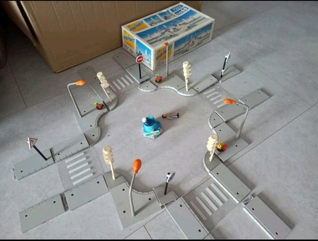Majokit majorette bouwblokken 7351

Zie ook mijn andere sets, Ophalen of Verzenden