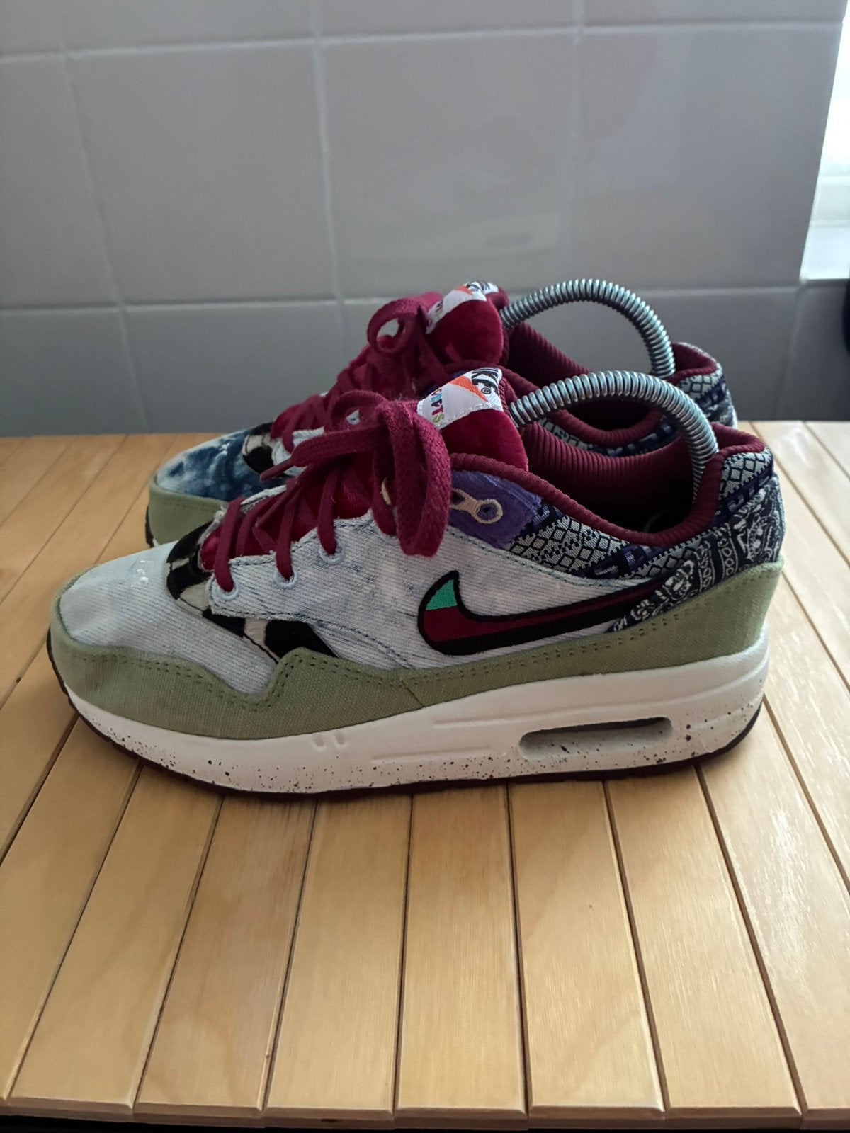 Nike Air Max One Concepts Mellow, Ophalen of Verzenden, Zo goed als nieuw, Jongen of Meisje, Sportschoenen