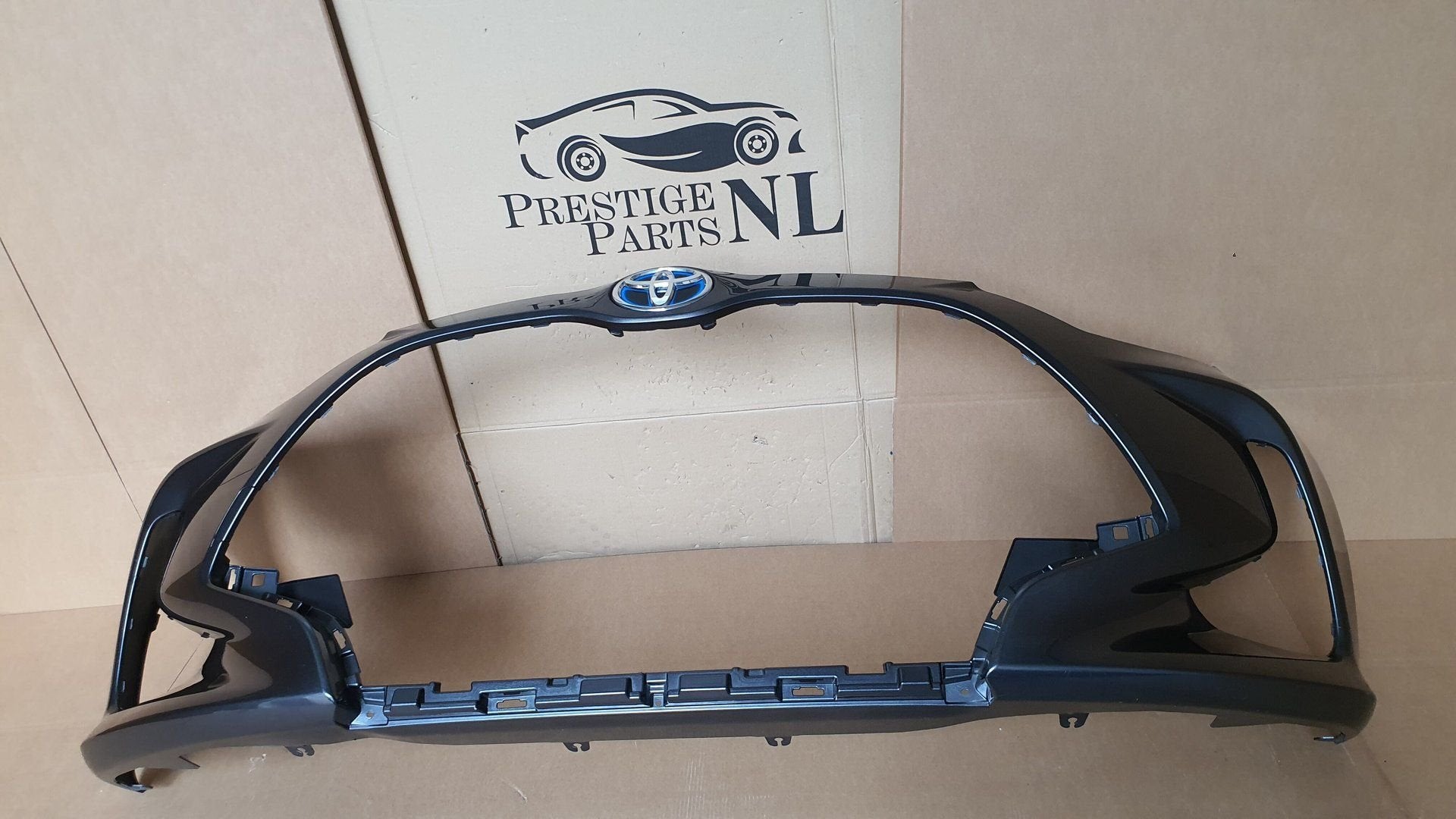 Voorbumper Toyota Yaris 4 IV 52119-0DA00 Origineel bj.2020-, Gebruikt, -, Voor, -