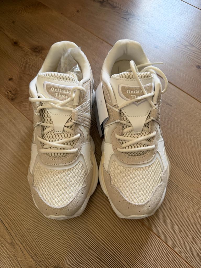 Onitsuka Tiger Tigrun Cream/White maat 39,5 unisex, Kleding | Dames, Schoenen, Wit, Nieuw, Ophalen of Verzenden, Sneakers of Gympen