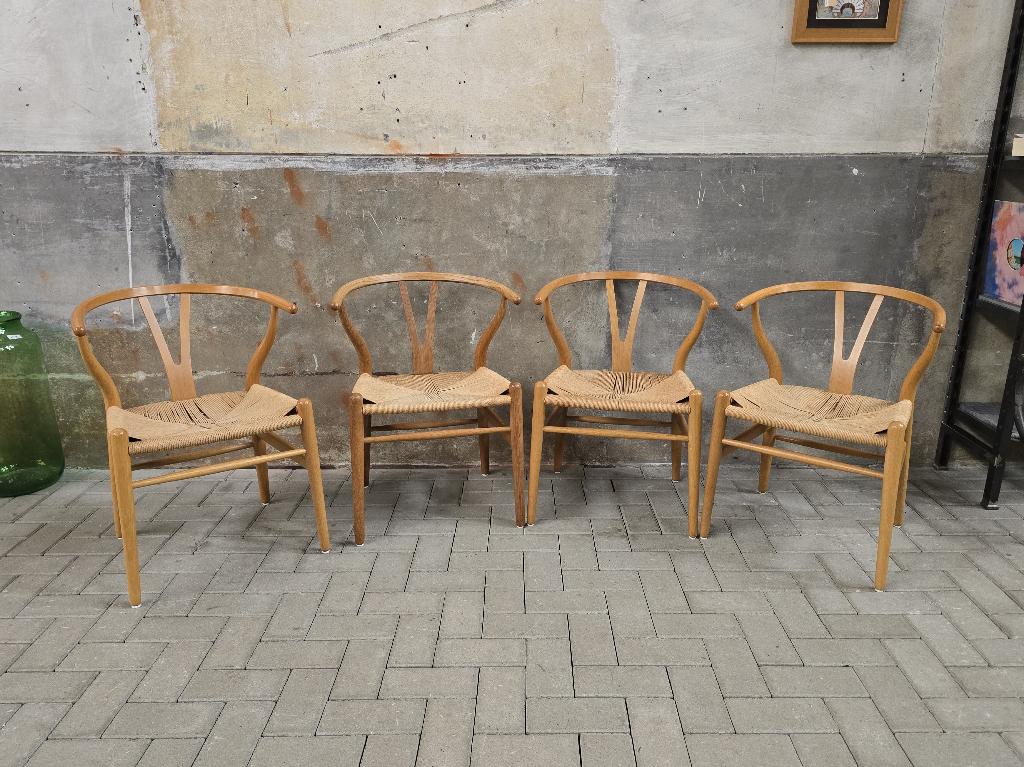Set Originele Wishbone Stoelen | CH24 Wegner Deens Design, Gebruikt, Bruin, Ophalen of Verzenden, Vier