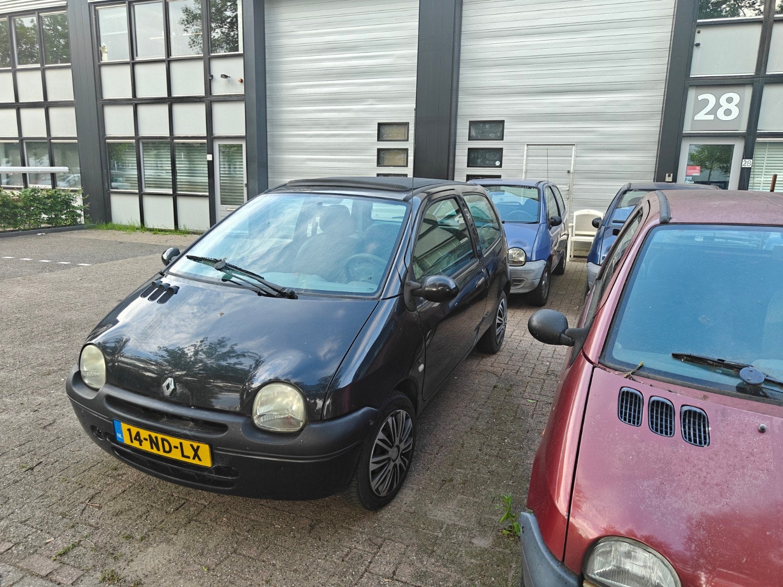 Renault Twingo 1.2 16V Oase 2003 Zwart, Voorwielaandrijving, 4 cilinders, 4 stoelen, Origineel Nederlands