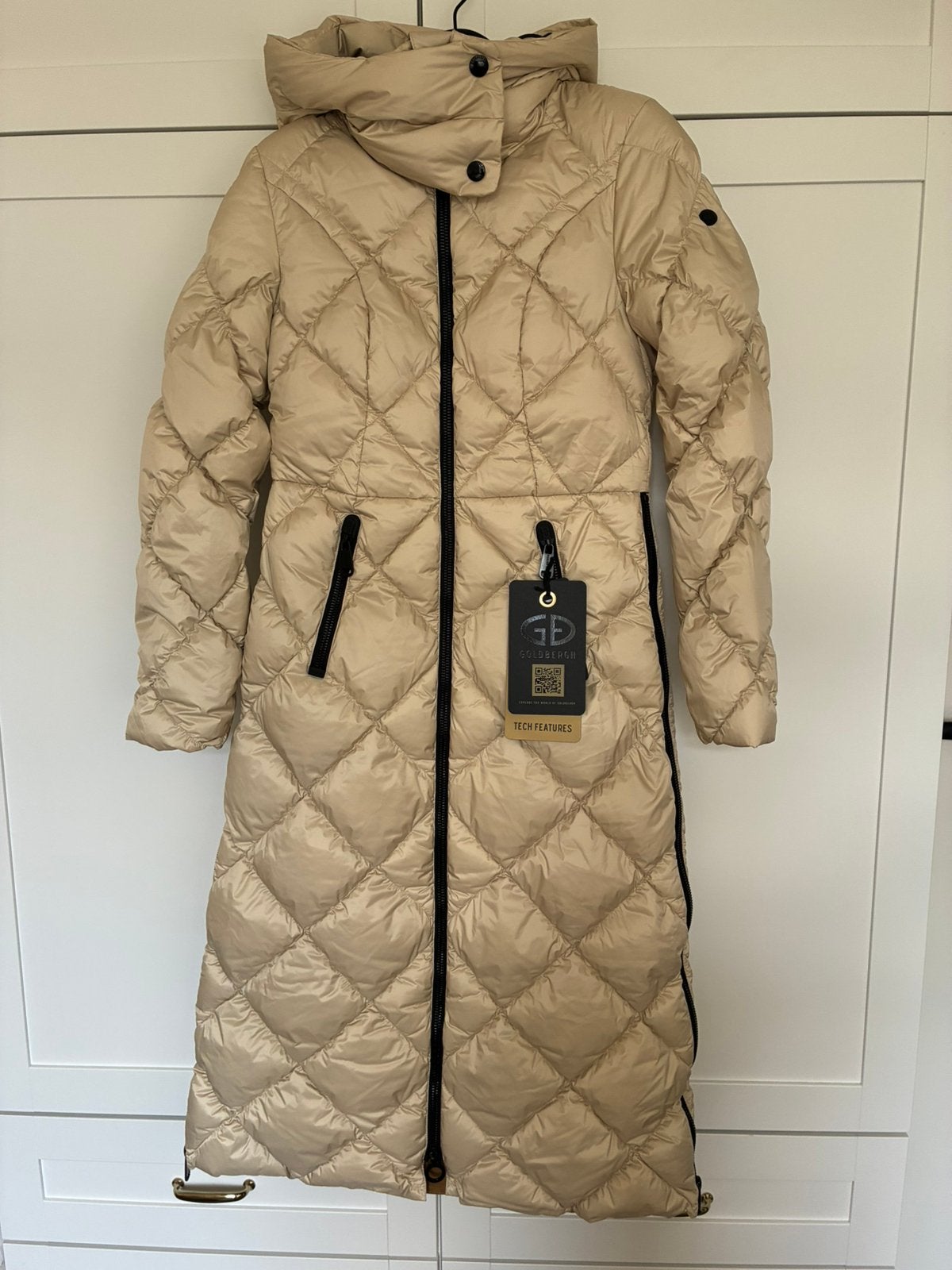 Goldbergh Belle Jacket, champagne, NIEUW!, Kleding | Dames, Wintersportkleding, Ophalen of Verzenden, Nieuw, Maat 36 (S), Jack